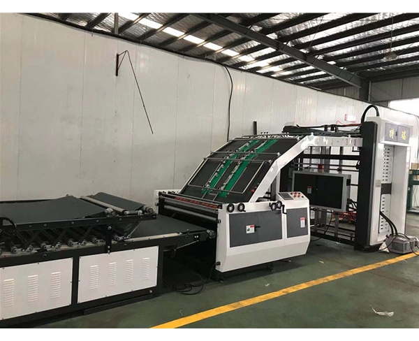 紙箱生産車(chē)間