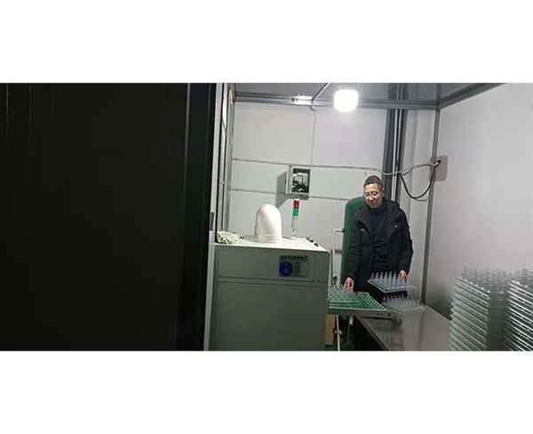 吸(xī)塑除塵車間一角(jiǎo)